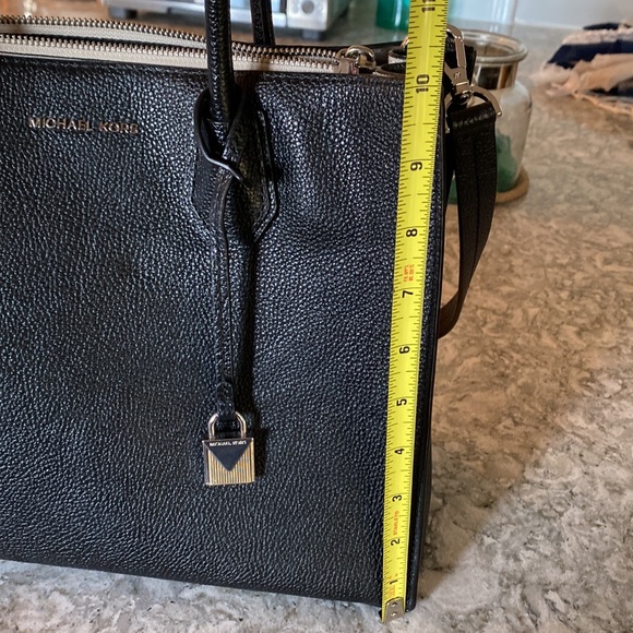 Michael Kors handbag - Picture 11 of 14